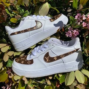 CUSTOM LV AF1s